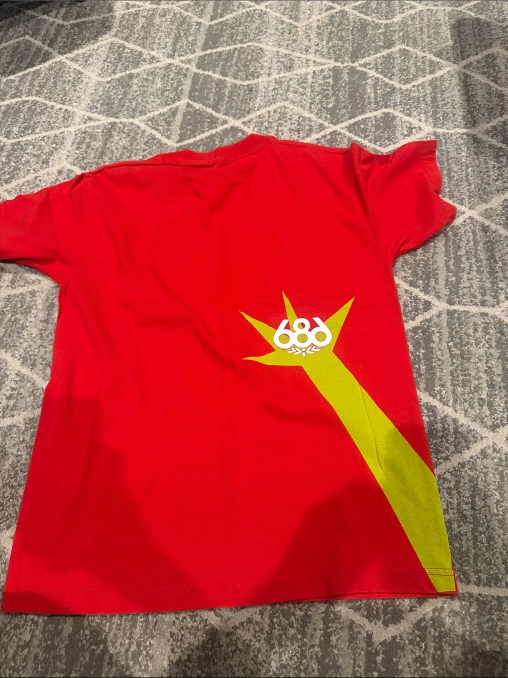 686 bright red